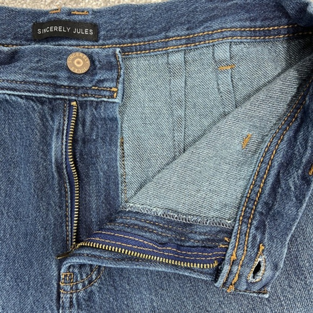 Sincerely Jules High-Rise Flare Wide Leg Crop Jeans 30" Medium Wash Raw Hem - Picture 4 of 11